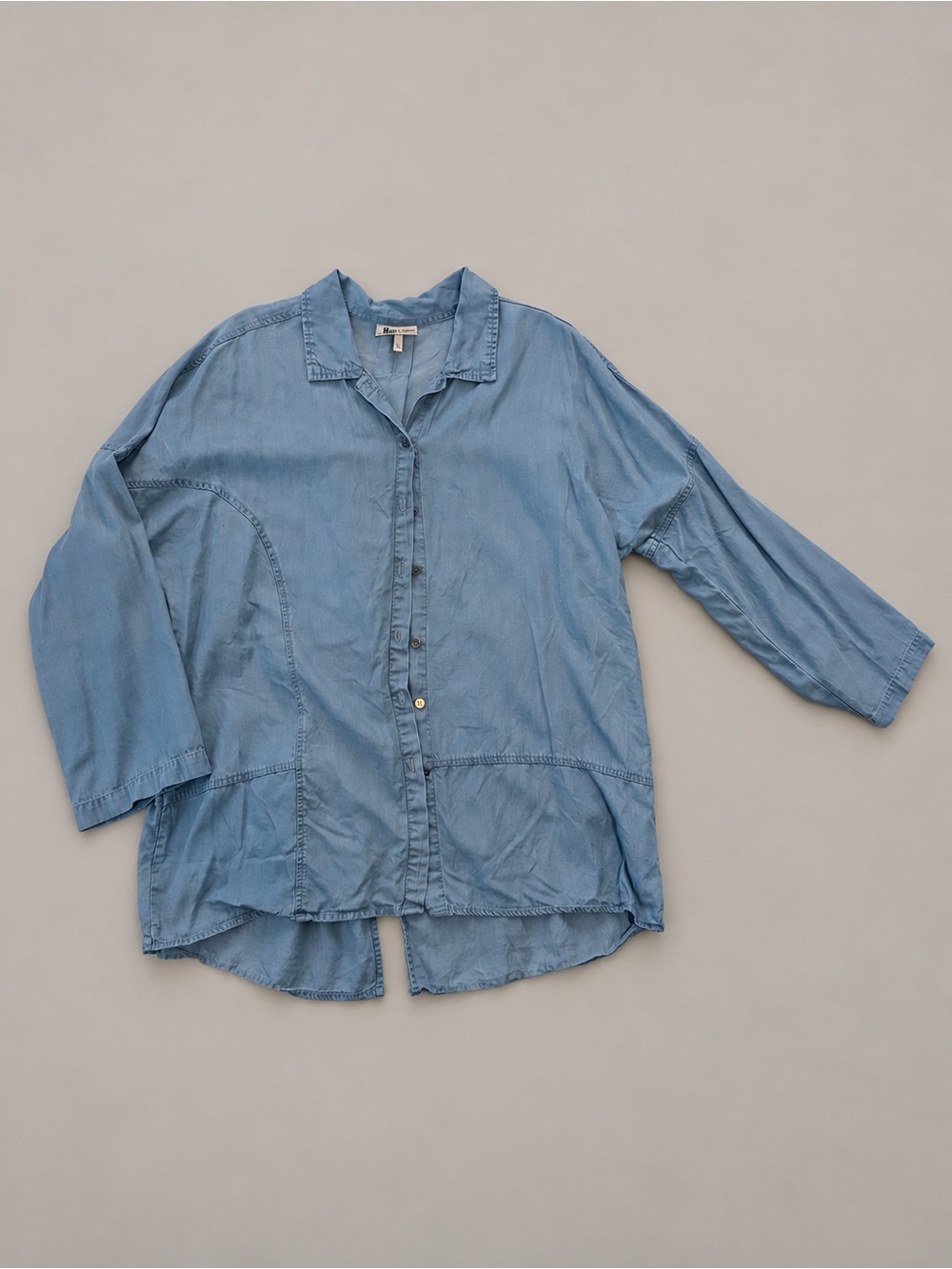 Women’s Light Blue Denim Hester & Orchard Button-Front High-Low Shirt – XL